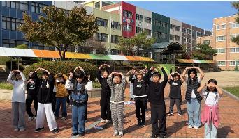 효덕초등학교 4학년 4반 독도는 우리땅 댄스 챌린지 영상